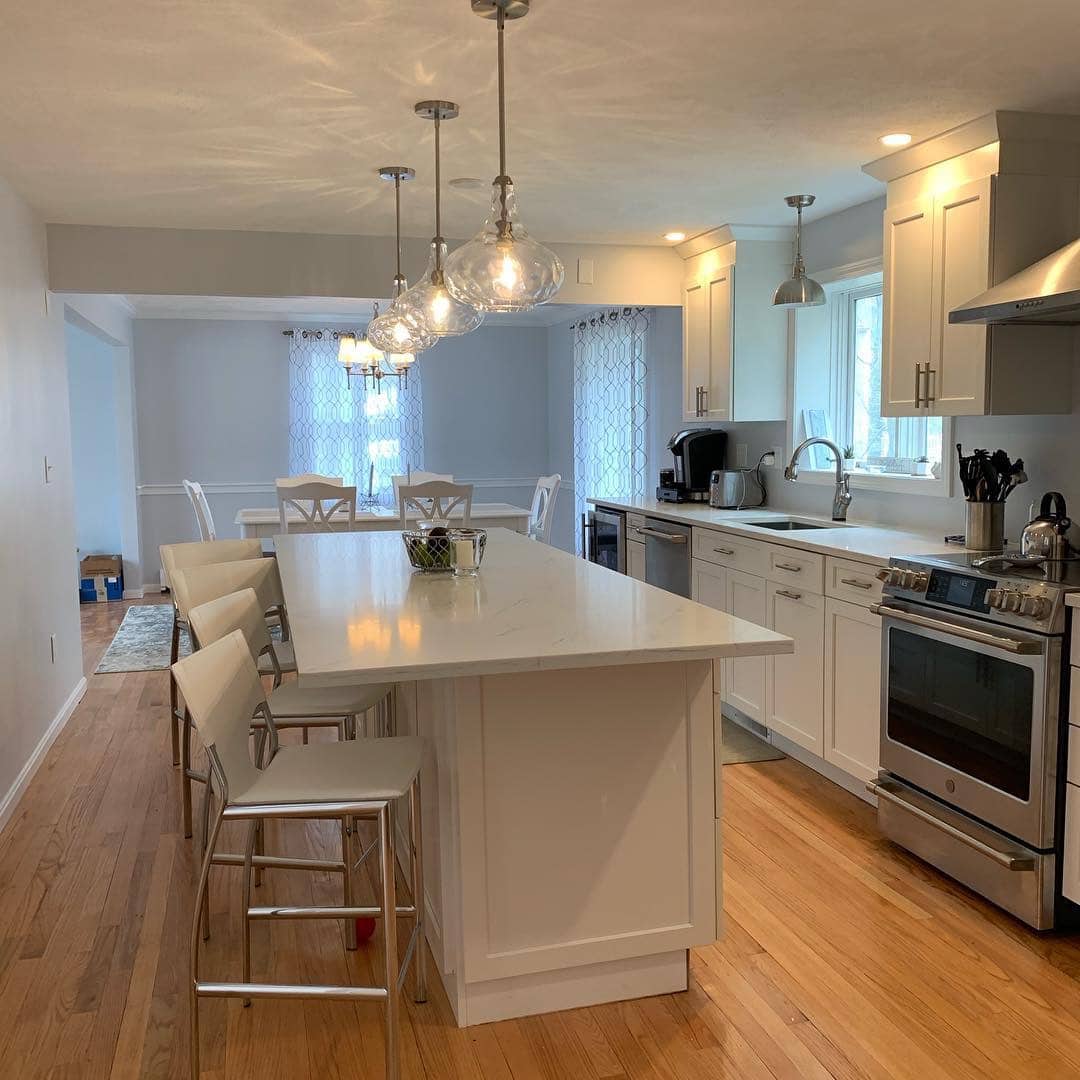 stock-white-cabinets